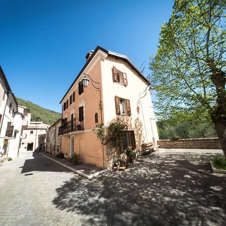 Casa Di Mamma Casa Vacanze Genga  Exterior foto
